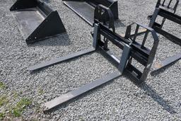 Bobcat 4000 lb. Heavy Duty Pallet Forks