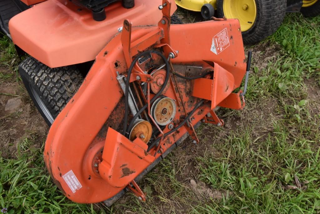 Simplicity Broadmoor Hydro 16 V-Twin Lawn Tractor