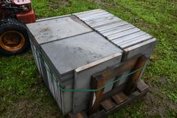 Pallet of 18" x 24" x 1.5" Pieces of Bluestone
