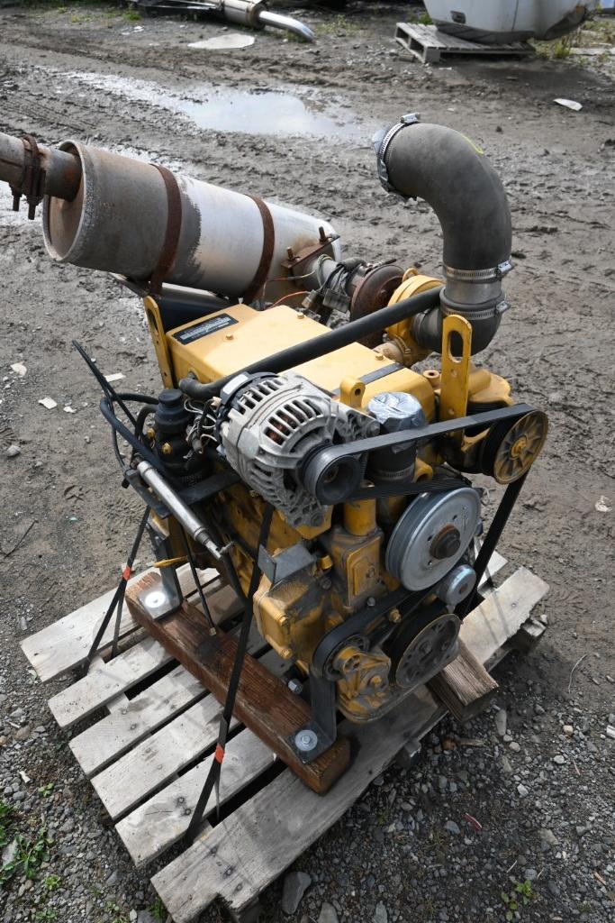 John Deere 4024TF270 Engine
