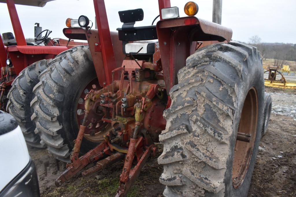 International Farmall 1066 Turbo Tractor