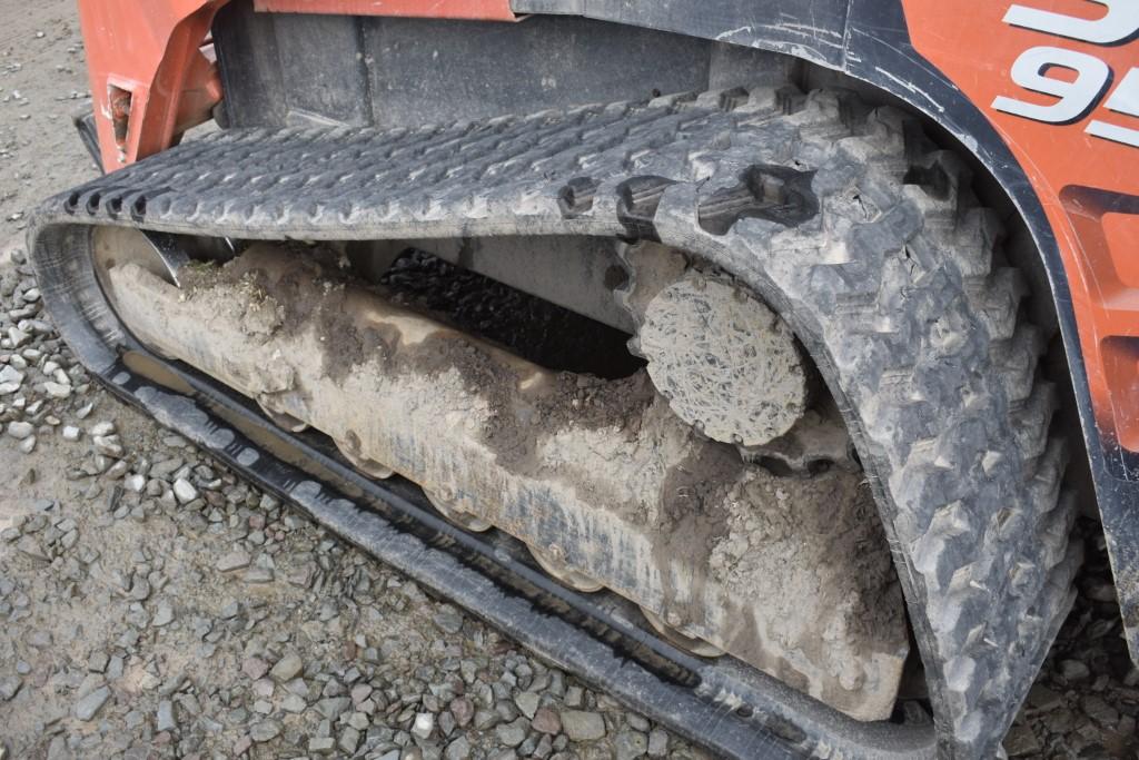 Kubota SVL95-2S Skid Steer with Tracks
