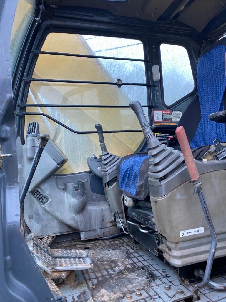 John Deere 270C LC Excavator