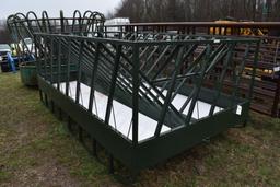 Echo Hollow Welding Hay Feeder