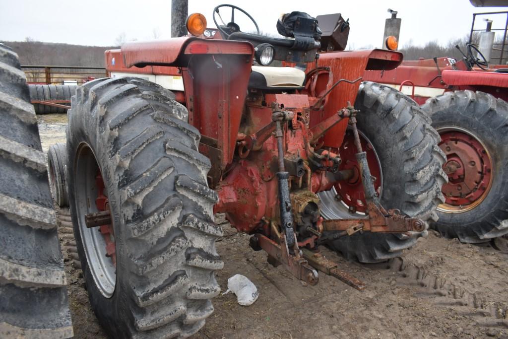 International Farmall 766 Tractor