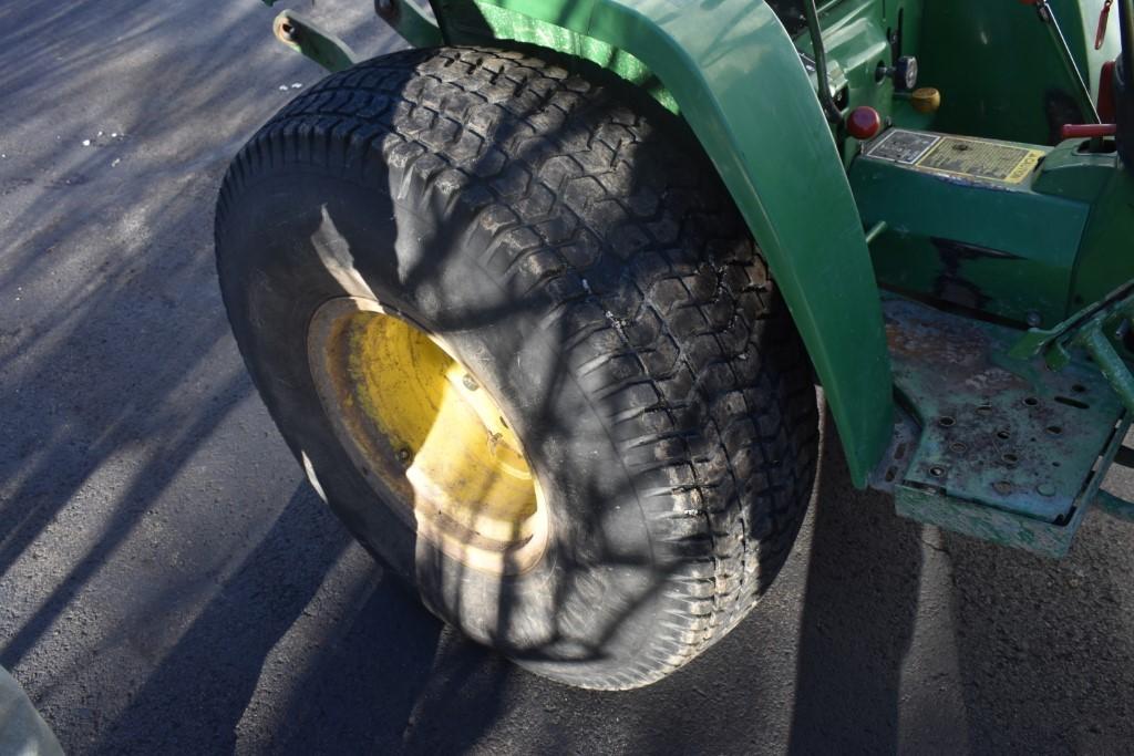 John Deere 770 Loader Tractor