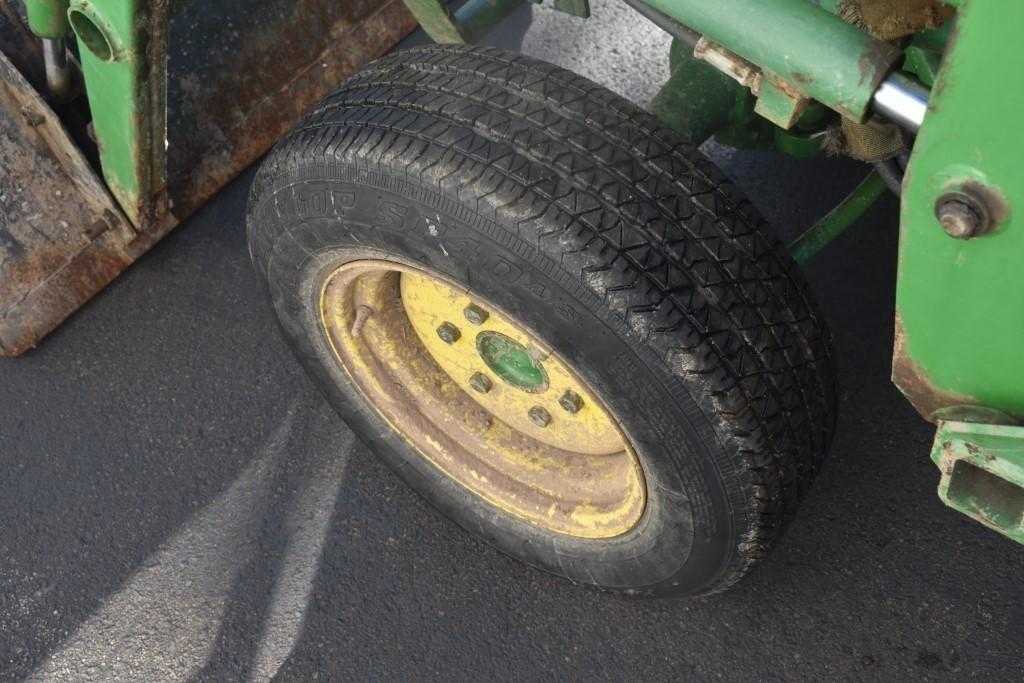 John Deere 770 Loader Tractor