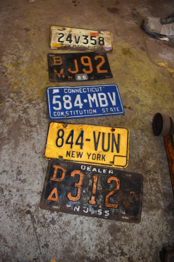 5 Vintage License Plates