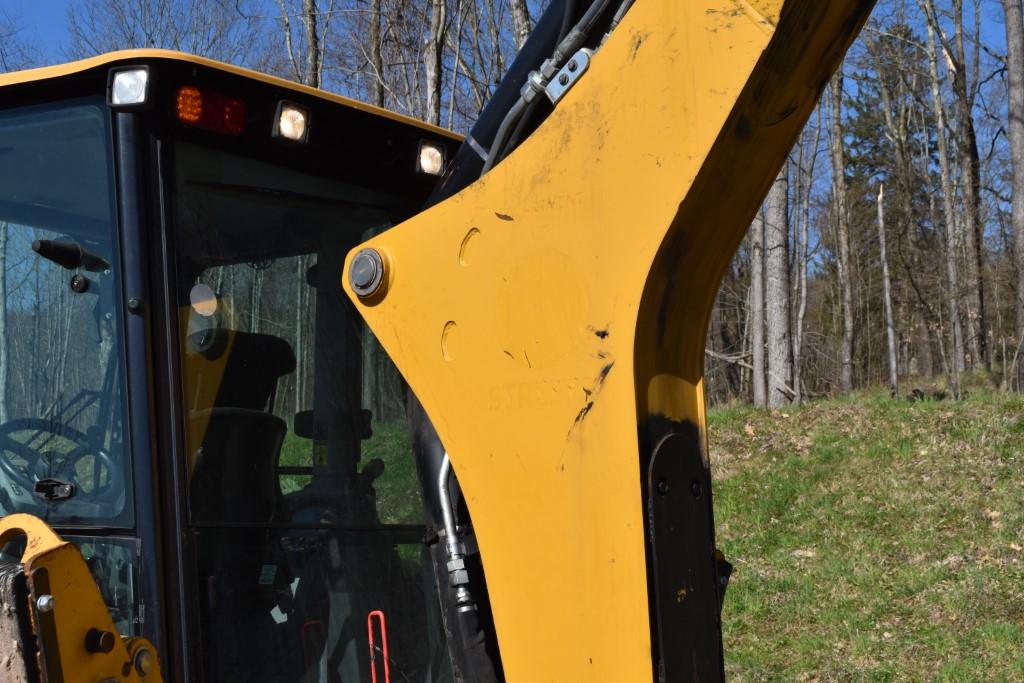 2017 CAT 420F2 Backhoe