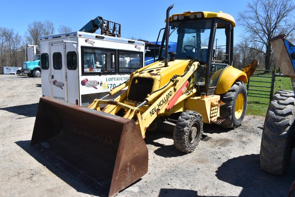 New Holland LB75B Backhoe