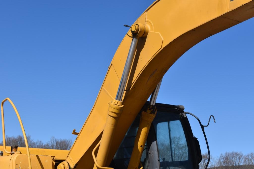 John Deere 270C LC Excavator