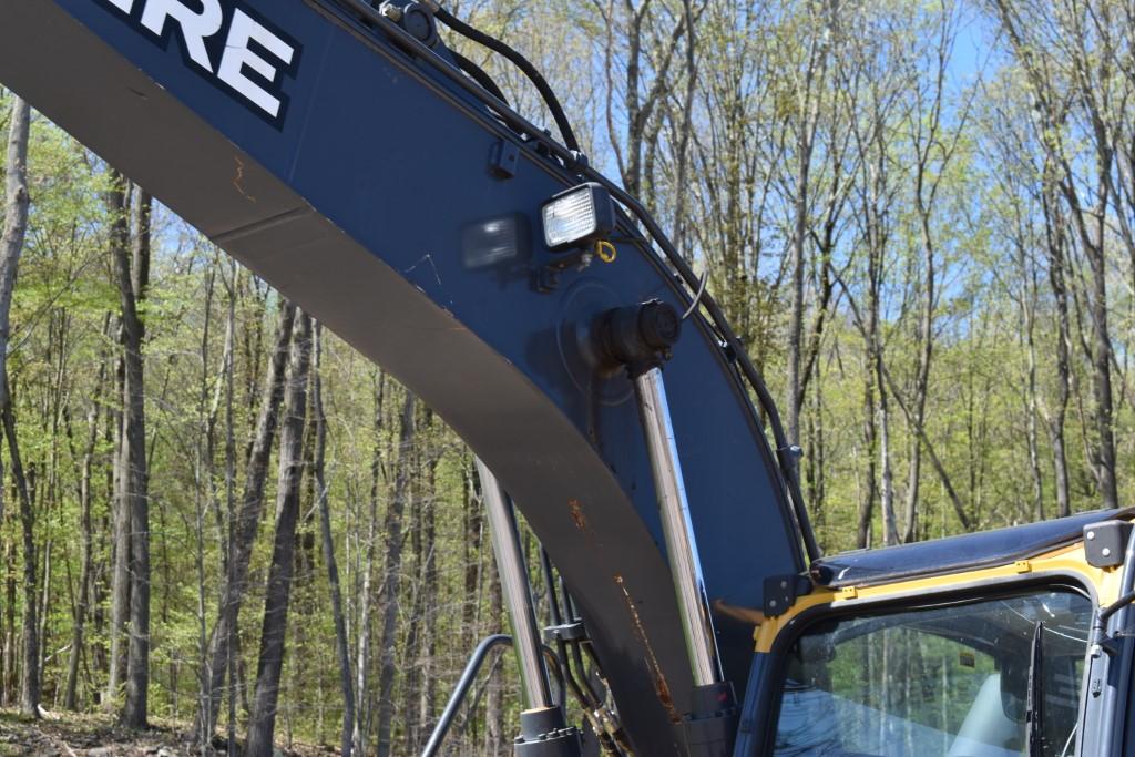 2019 John Deere 135G Excavator