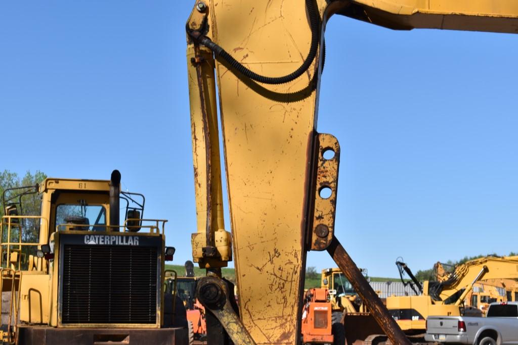 CAT EL240B Excavator