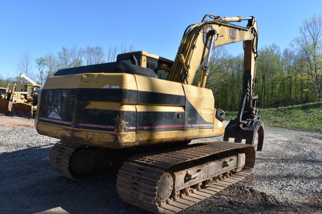 CAT 320 Excavator