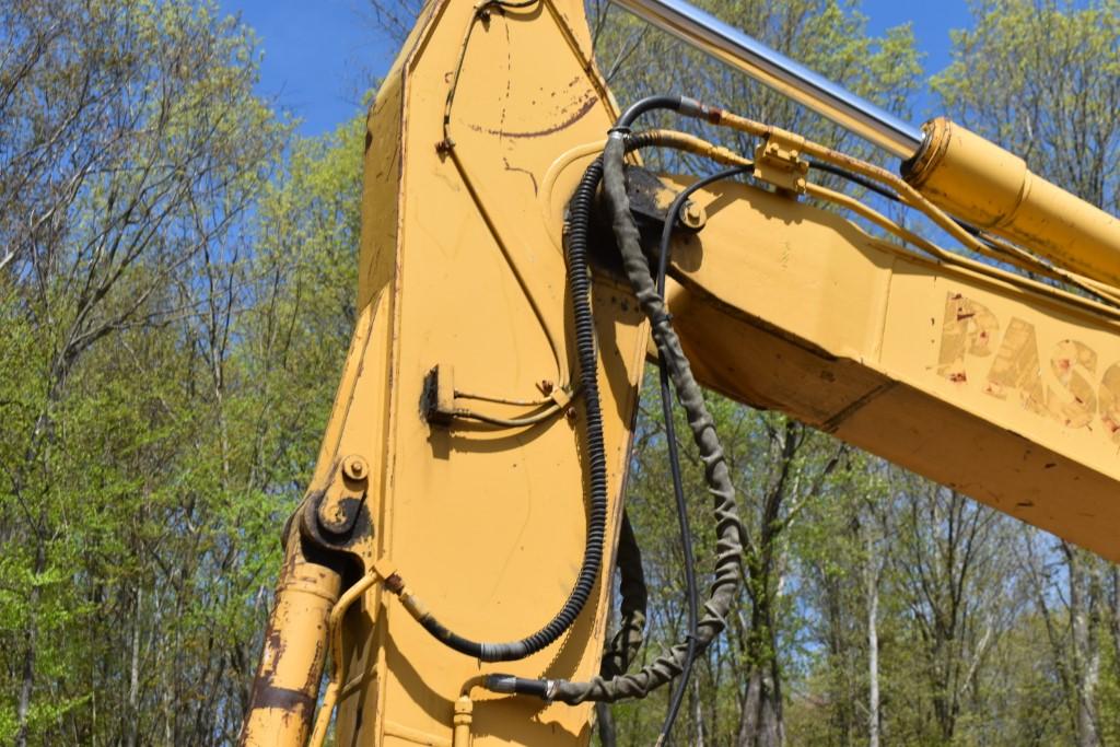 CAT 312B Excavator