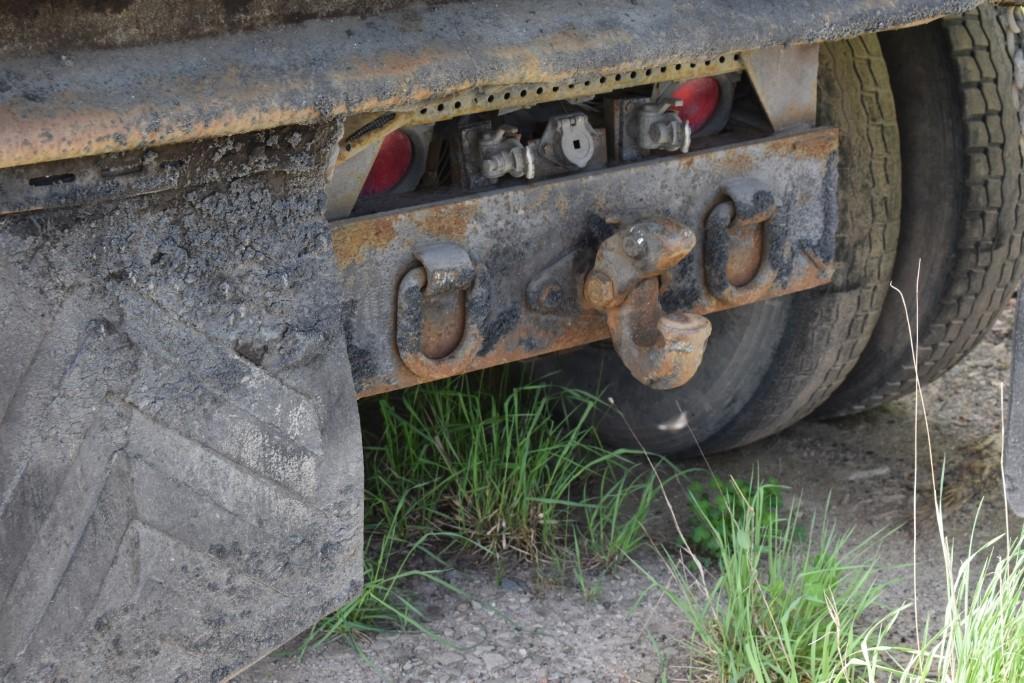 1994 Mack RD688 Dump Truck