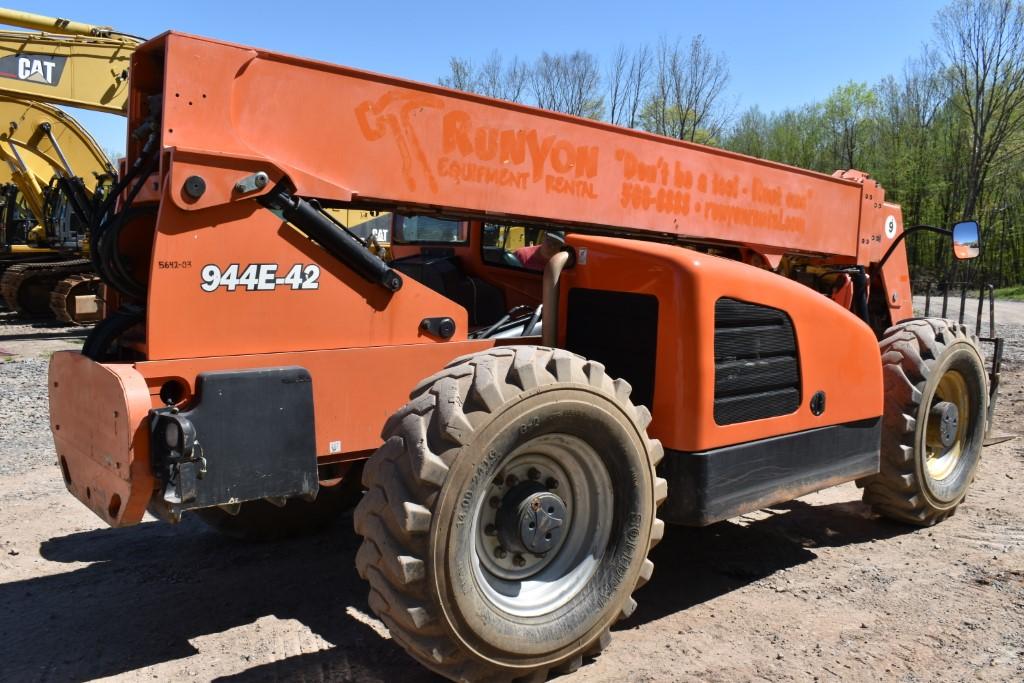 2009 JLG Lull 944E-42 Telehandler