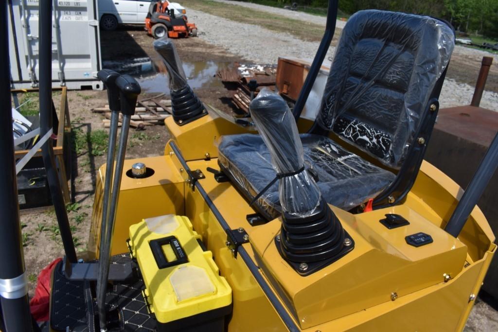 AGT Industrial H15 Mini Excavator