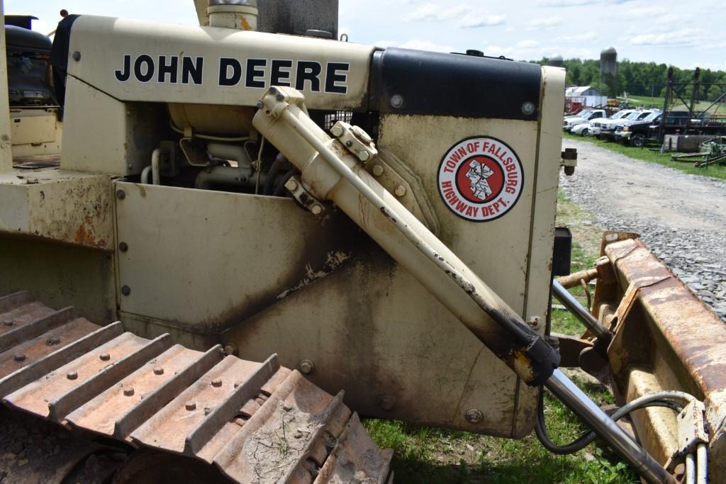 John Deere 750E Dozer