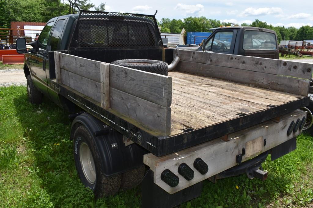 2002 Ford F-350 Super Duty Stake Body Truck