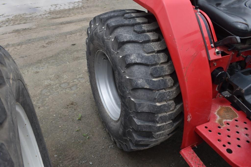 Mahindra 2615 HST Loader Tractor