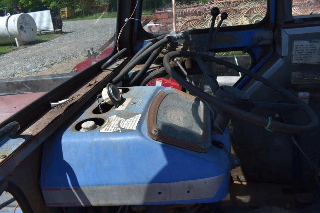 Leyland 272 Loader Tractor