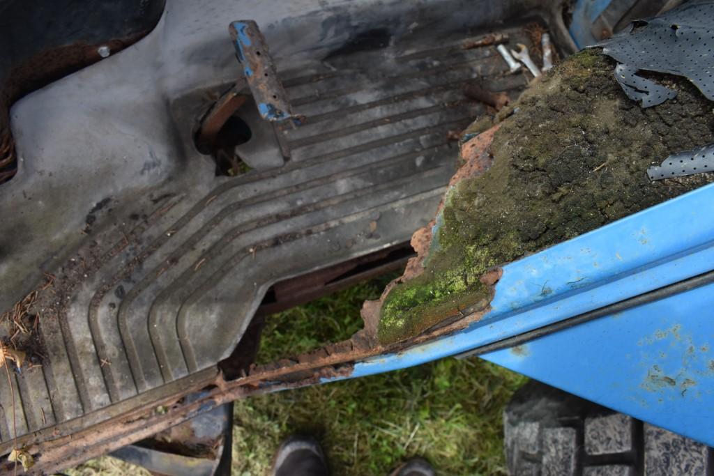 Ford 4610 LCG Series II Tractor