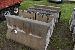 8 5' Jersey Barriers