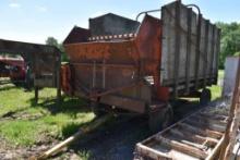 New Holland Forage Wagon