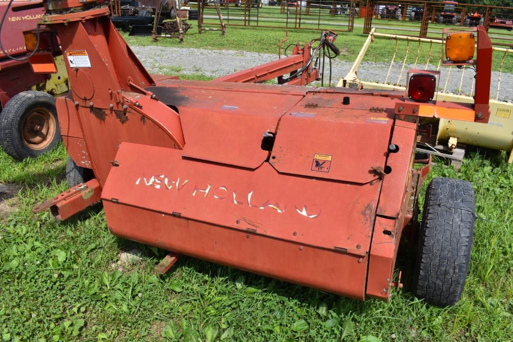 New Holland 790 Chopper with Hay Head