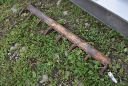 bucket Mount Tooth Bar for 66" bucket