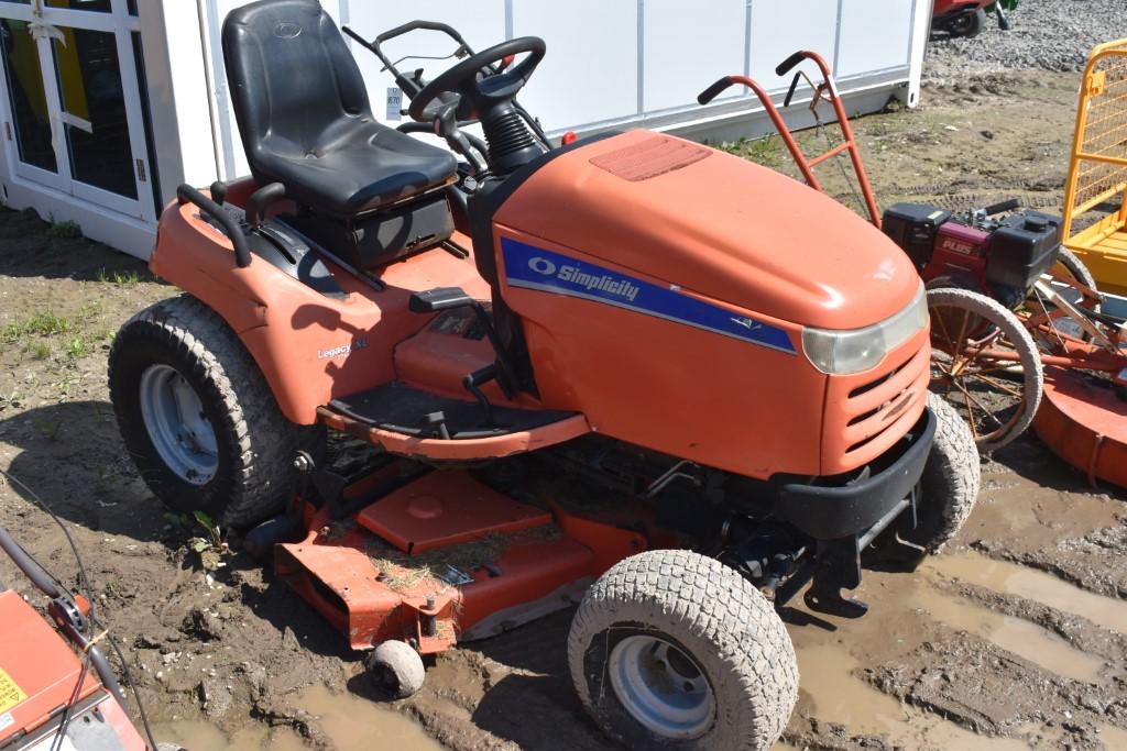 Simplicity Legacy XL 4WD Lawn Tractor