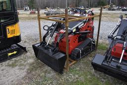 EGN EG360T Skid Steer with Tracks