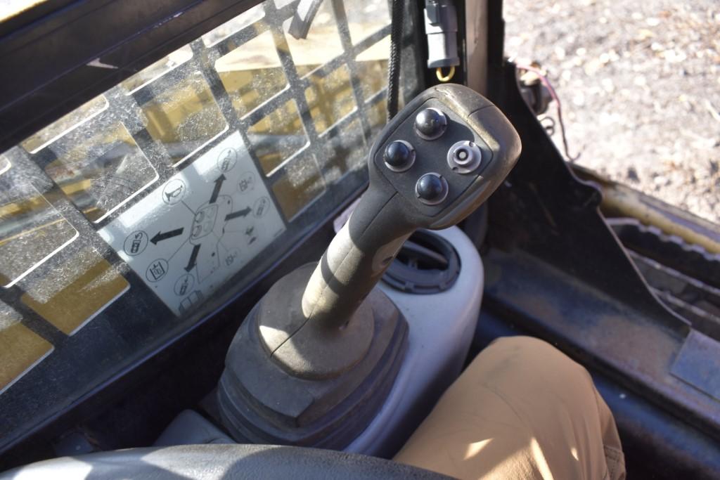 2004 CAT 262B Turbo Skid Steer