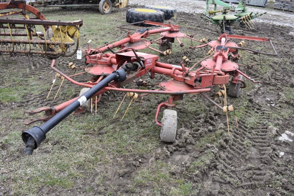 New Holland 169 Digidrive 6 Star Tedder