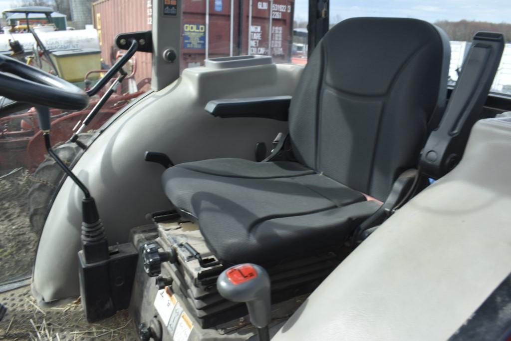 Mahindra 2555 Loader Tractor