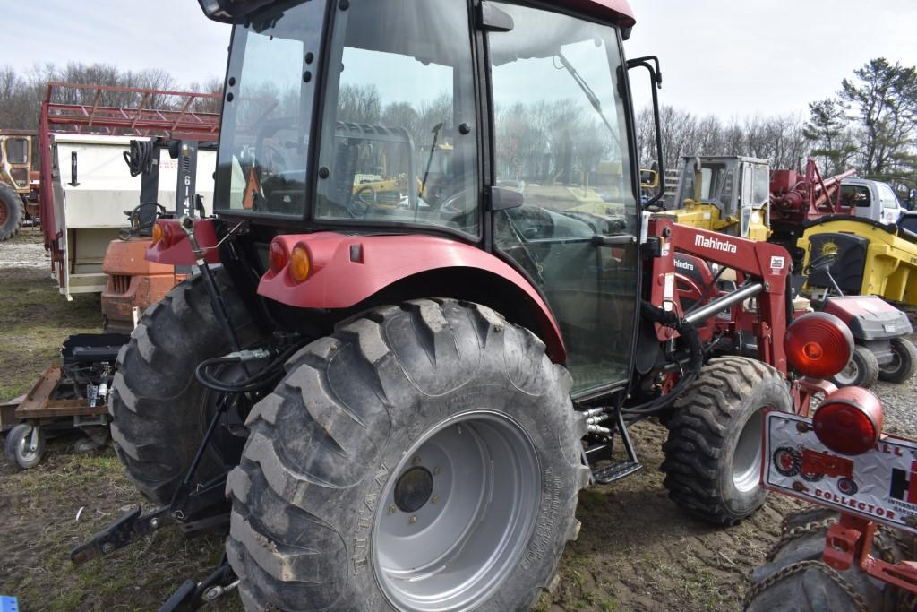 Mahindra 2555 Loader Tractor