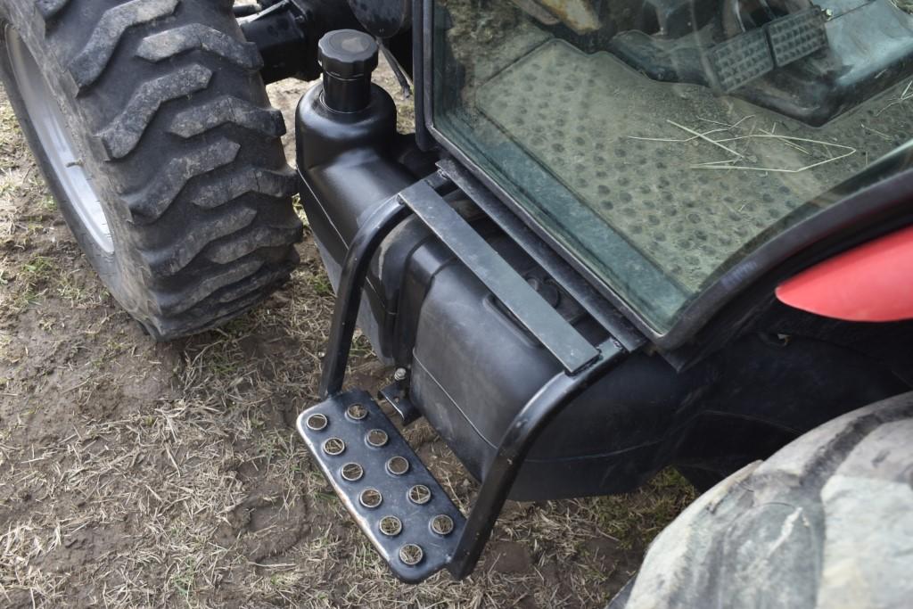 Mahindra 2555 Loader Tractor