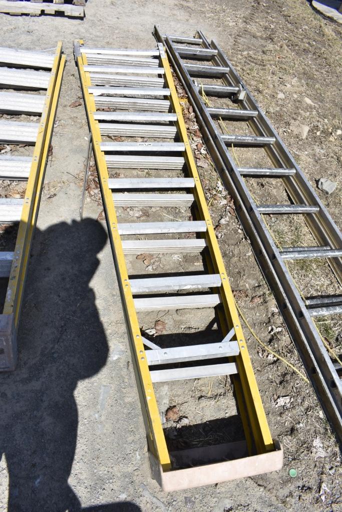 Bauer 10' Fiberglass Step Ladder