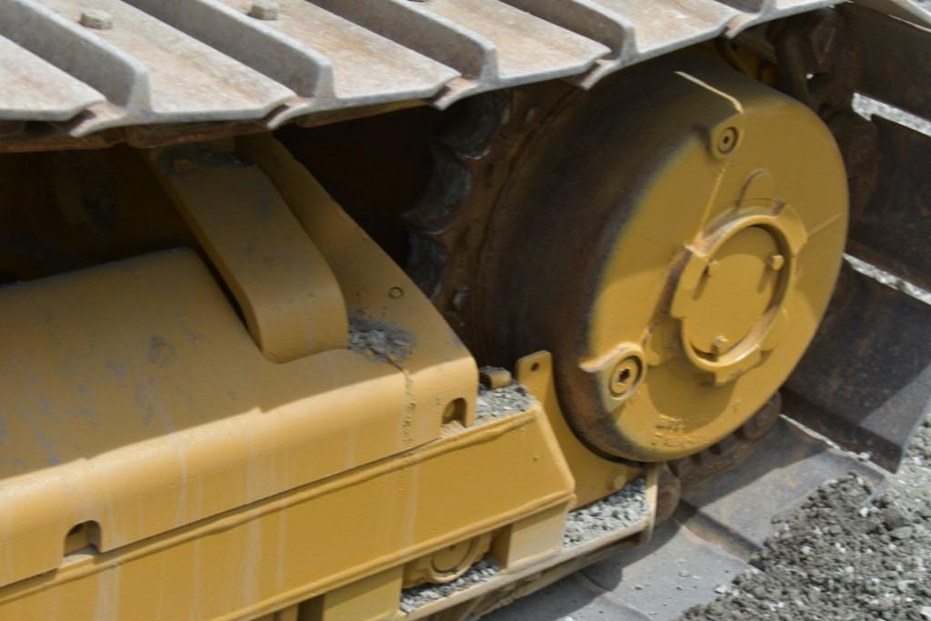 CAT D5G XL Bull Dozer