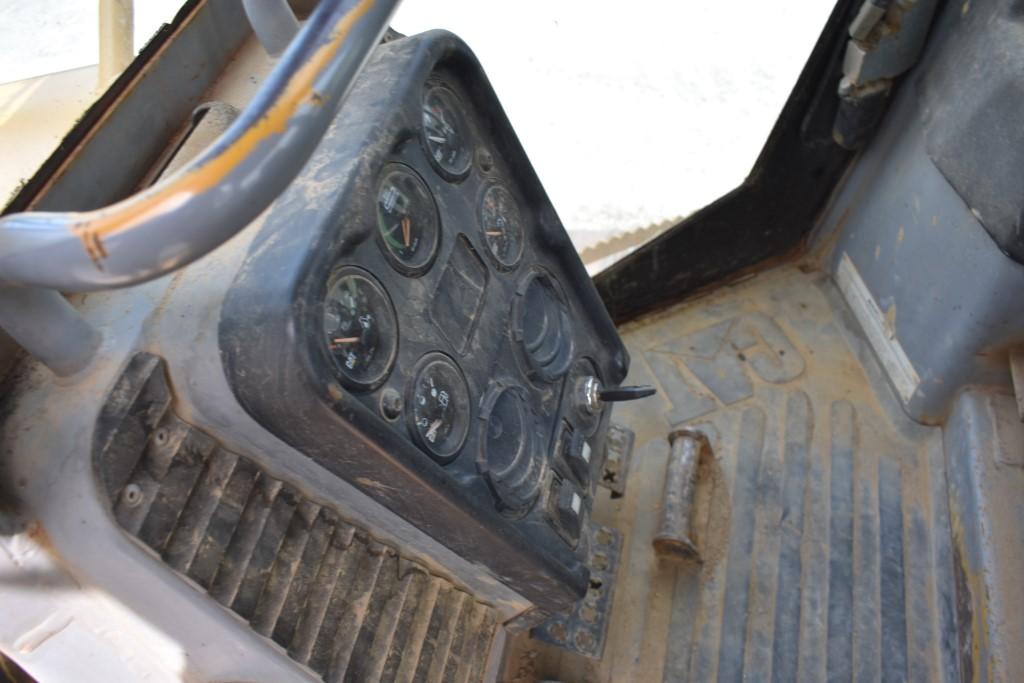 CAT D5G XL Bull Dozer