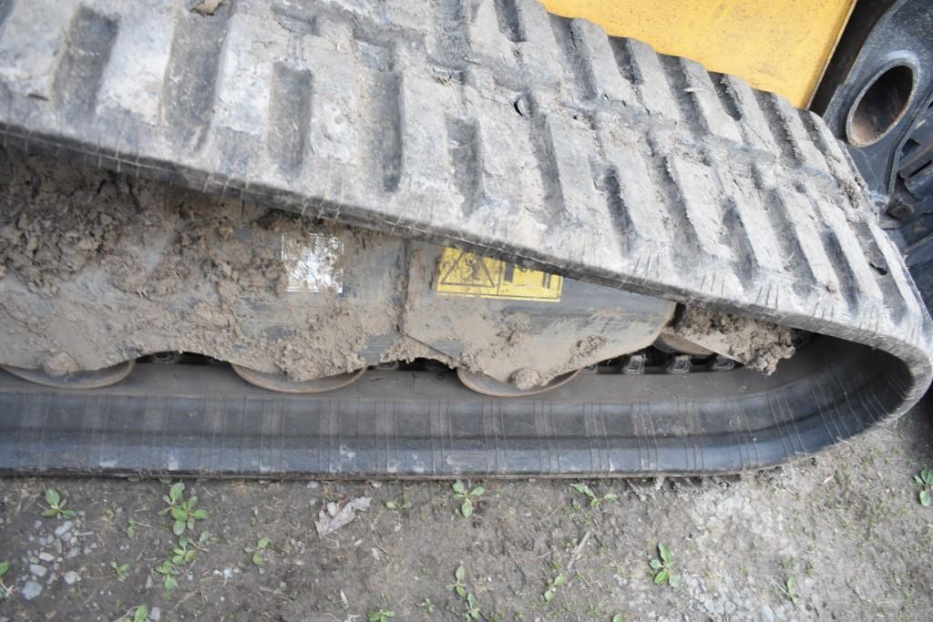 New Holland C345 Skid Steer With Tracks