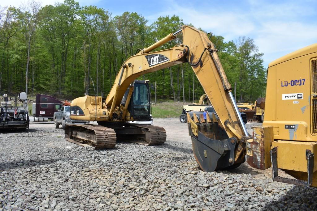 CAT 320 CL Excavator