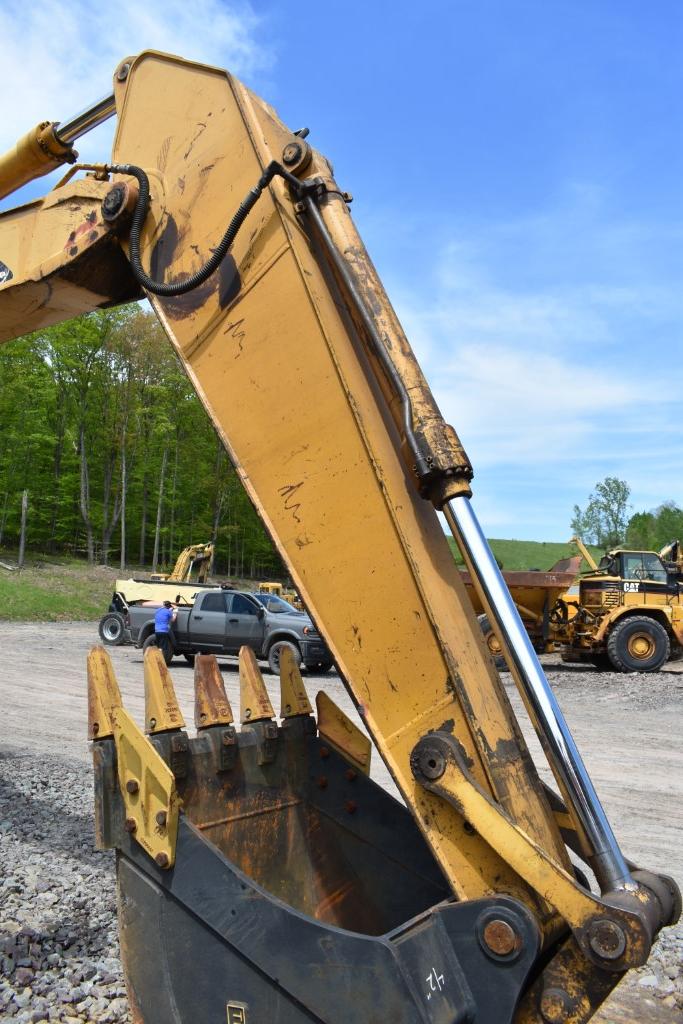 CAT 320 CL Excavator