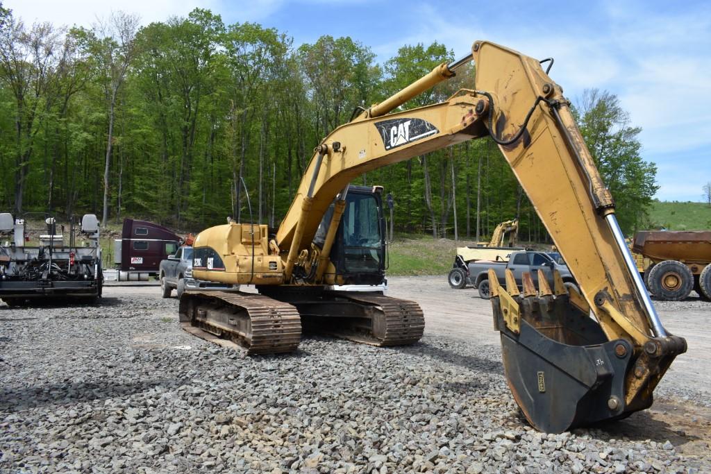 CAT 320 CL Excavator