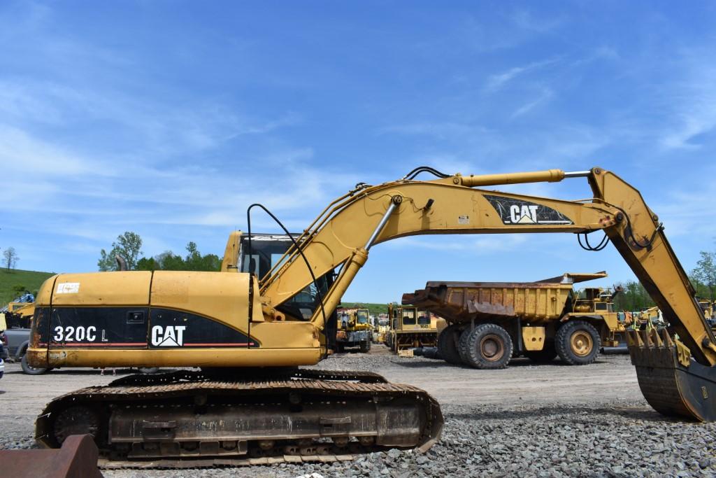 CAT 320 CL Excavator
