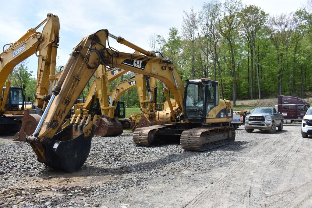 CAT 320 CL Excavator