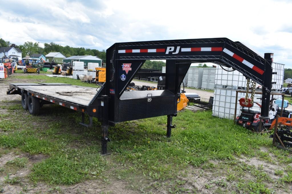 2021 PJ Gooseneck Equipment Trailer