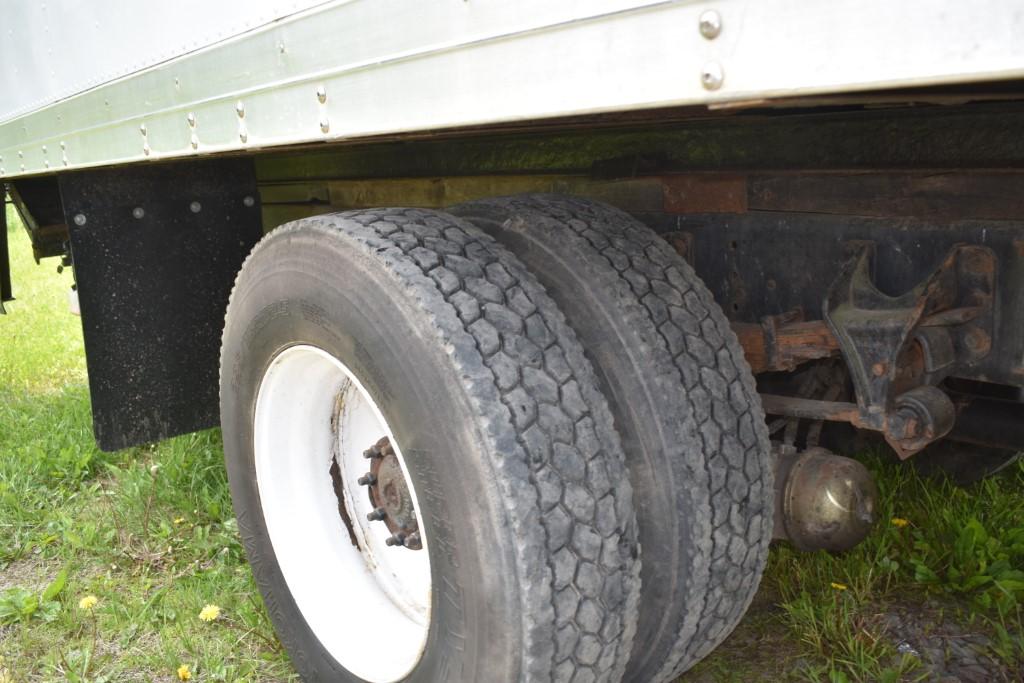 2015 International 4300 SBA 4x2 Box Truck