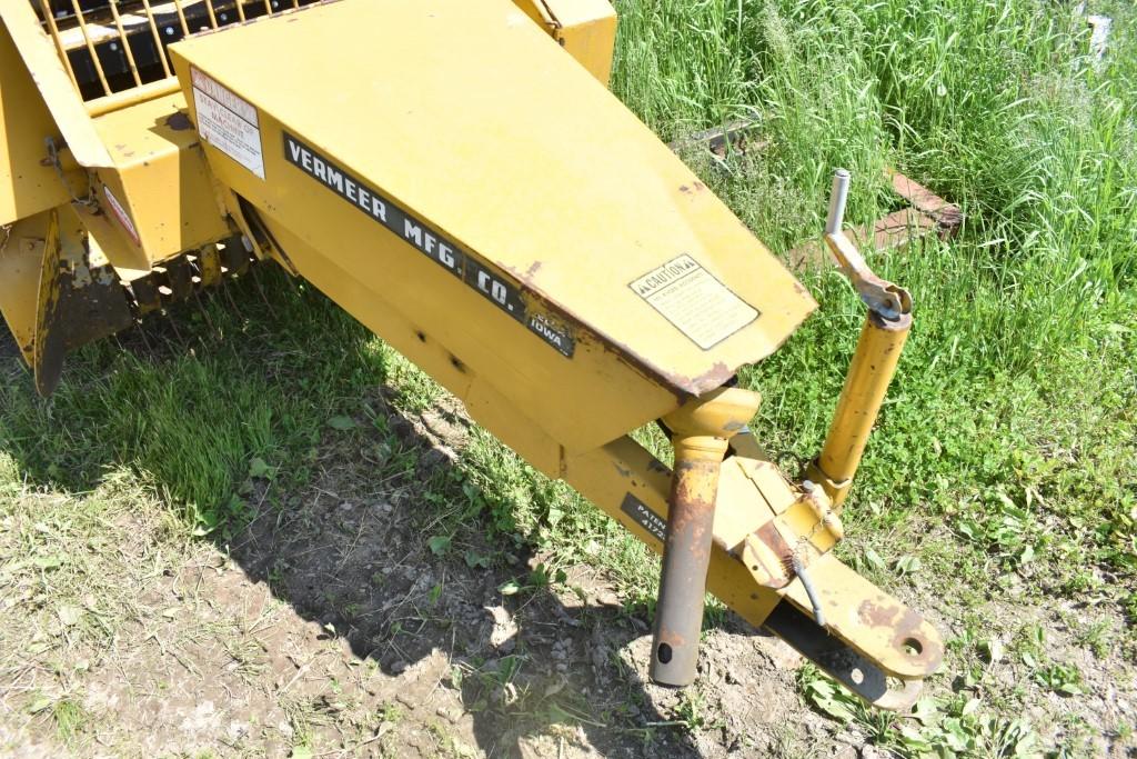 Vermeer Model 403F Round Baler